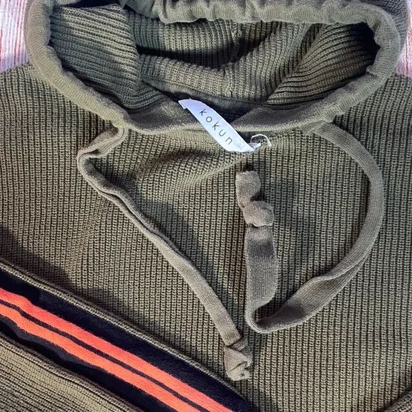 Kokun Women’s Green Knit Hoodie Medium Ribbed Pullover Sporty Athleisure - Picture 9 of 13